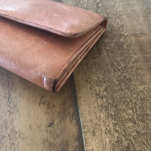 Tan/orange hobo Sadie tri fold wallet - Picture 6 of 6